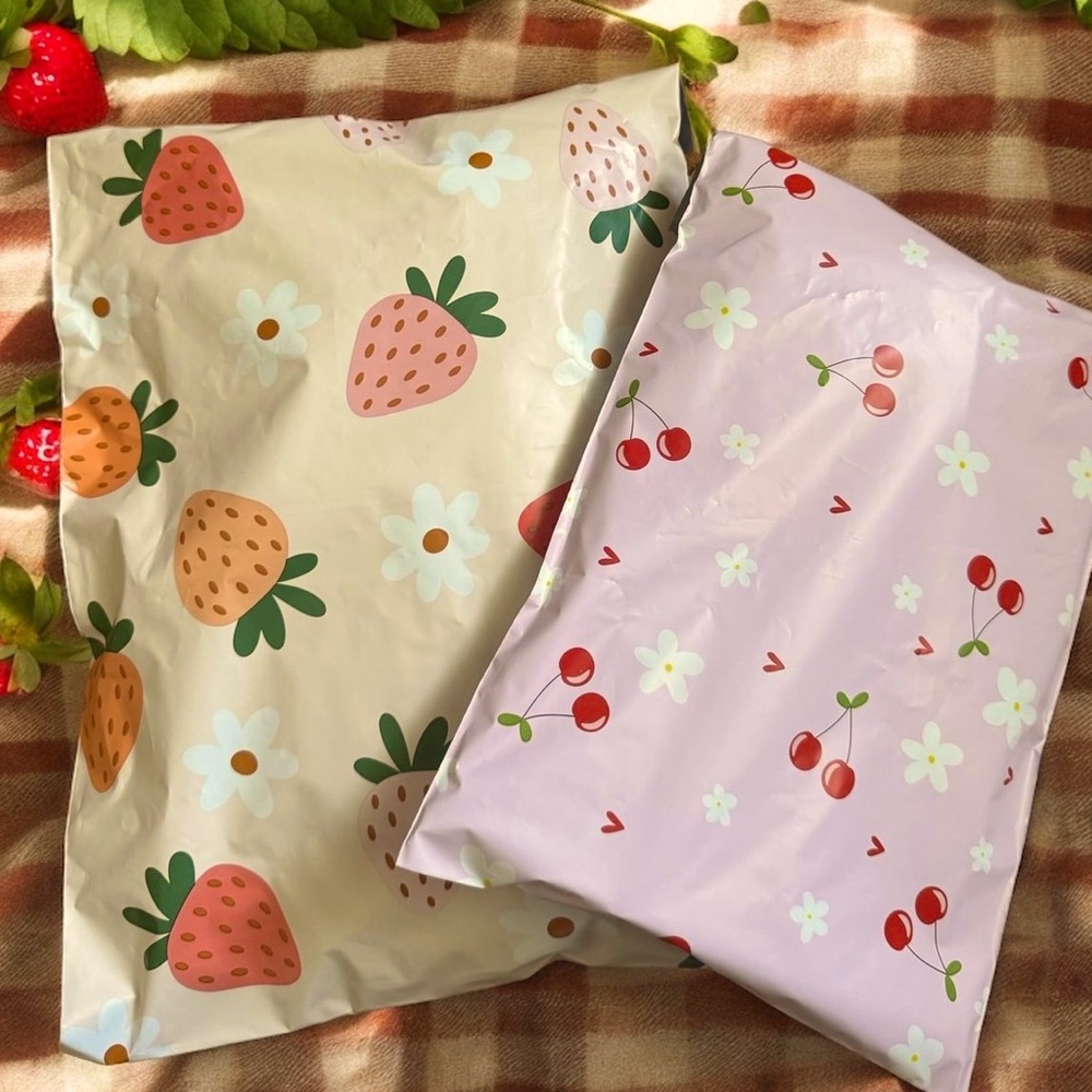 Cherries Poly Mailers 19x24 Pack of 10 - Picture 2 of 7